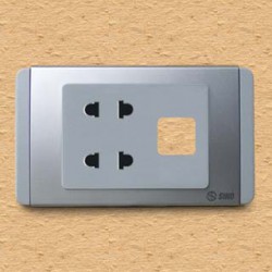 2 Ổ cắm 2 chấu 16A với 1 lỗ màu xám bạc - S68GU2/X