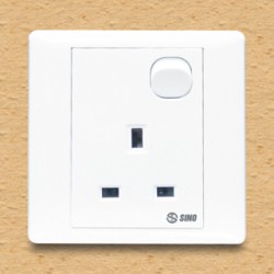Ổ cắm đơn 13A 250V - 3 chấu vuông kiểu Anh, có công tắc - S9813S